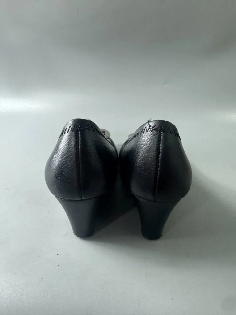TORY BURCH Sally 2 Peep Toe Wedge Pump Size 6 1/2